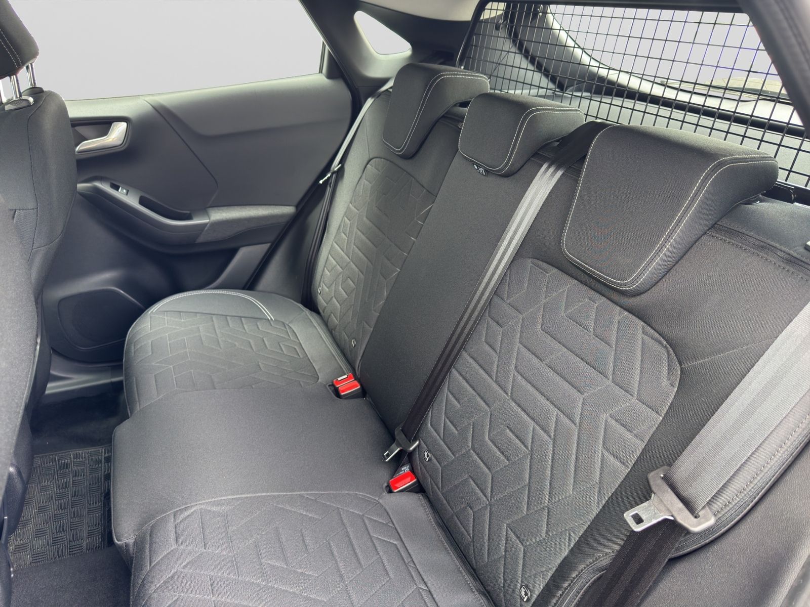 Puma 1.0 EcoBoost Titanium *LED*NAVI*GJR*