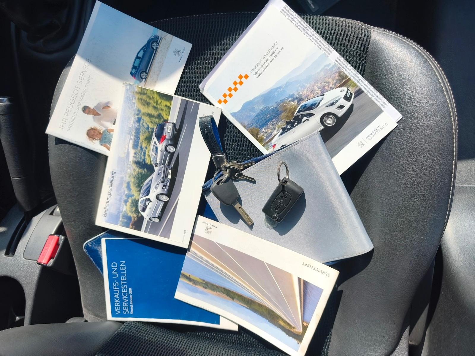Peugeot 207 2012 — photo 15