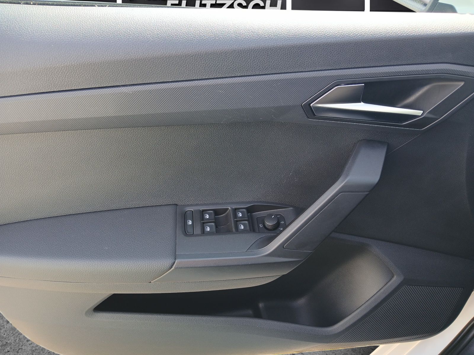 Fahrzeugabbildung SEAT Ibiza TSI Style LED AID GRA RFK SH LM