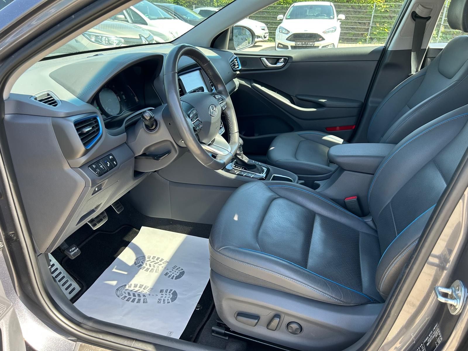 Fahrzeugabbildung Hyundai IONIQ Hybrid Premium°Leder°Kamera°Schiebedach°