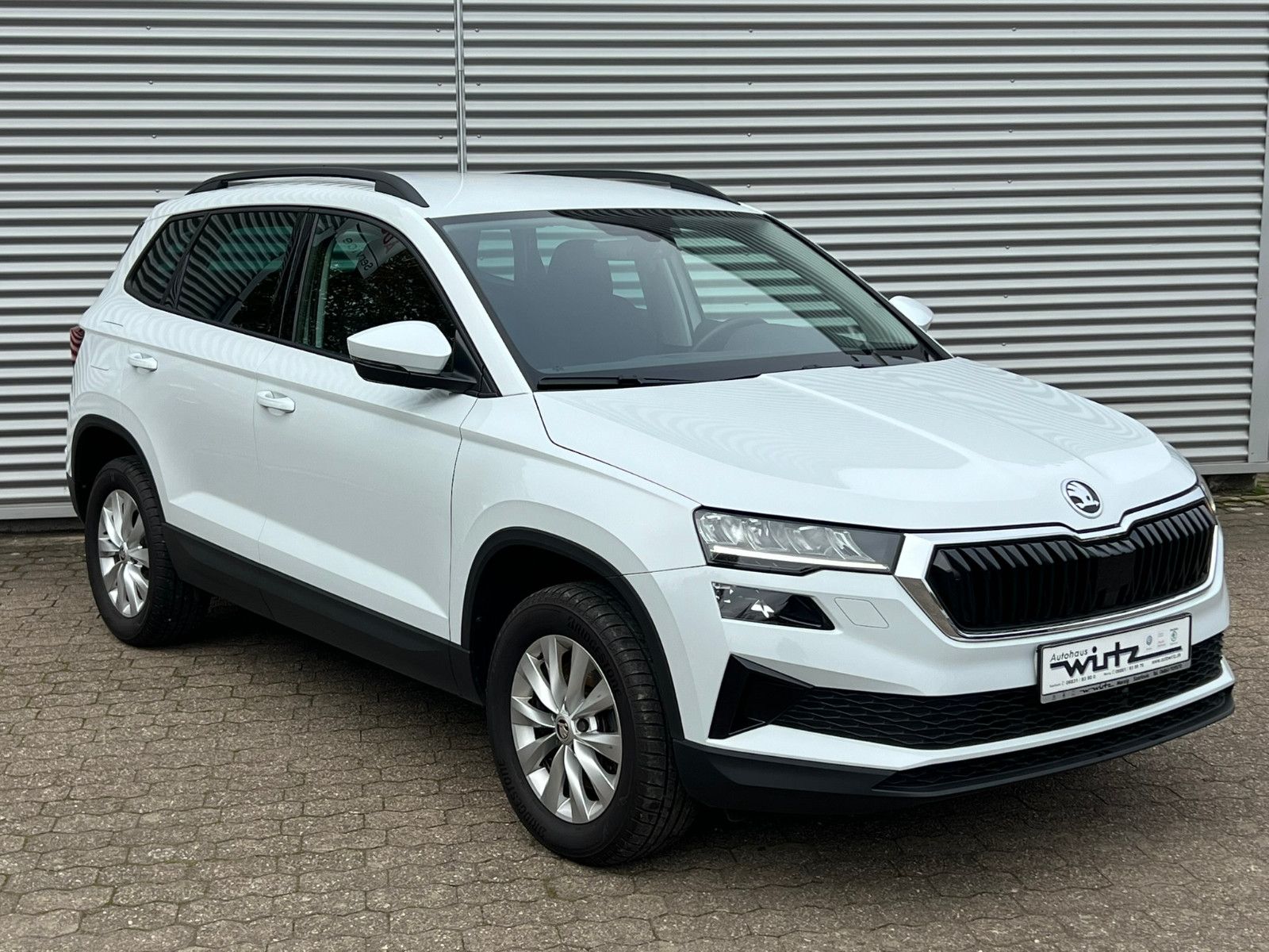 Fahrzeugabbildung SKODA Karoq 1.5 TSI Tempomat LED Smart-Link