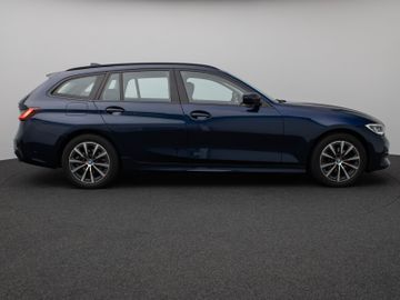 Fahrzeugabbildung BMW 320d xD Sport Line Kamera Laser HiFi AHK Komfort