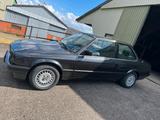 BMW e30 320 IA - BMW 320 aus 1987: 320i