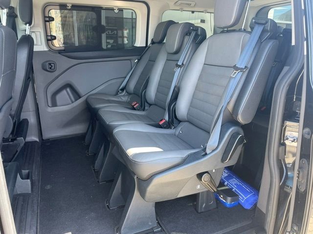 Fahrzeugabbildung Ford Tourneo Custom 320 L1 Titanium X Kamera AHK
