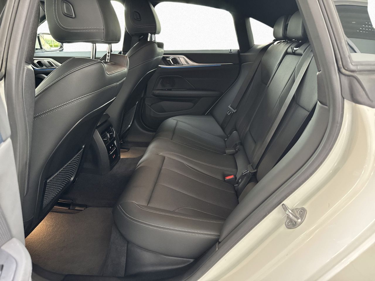 BMW i4 - Bild 13