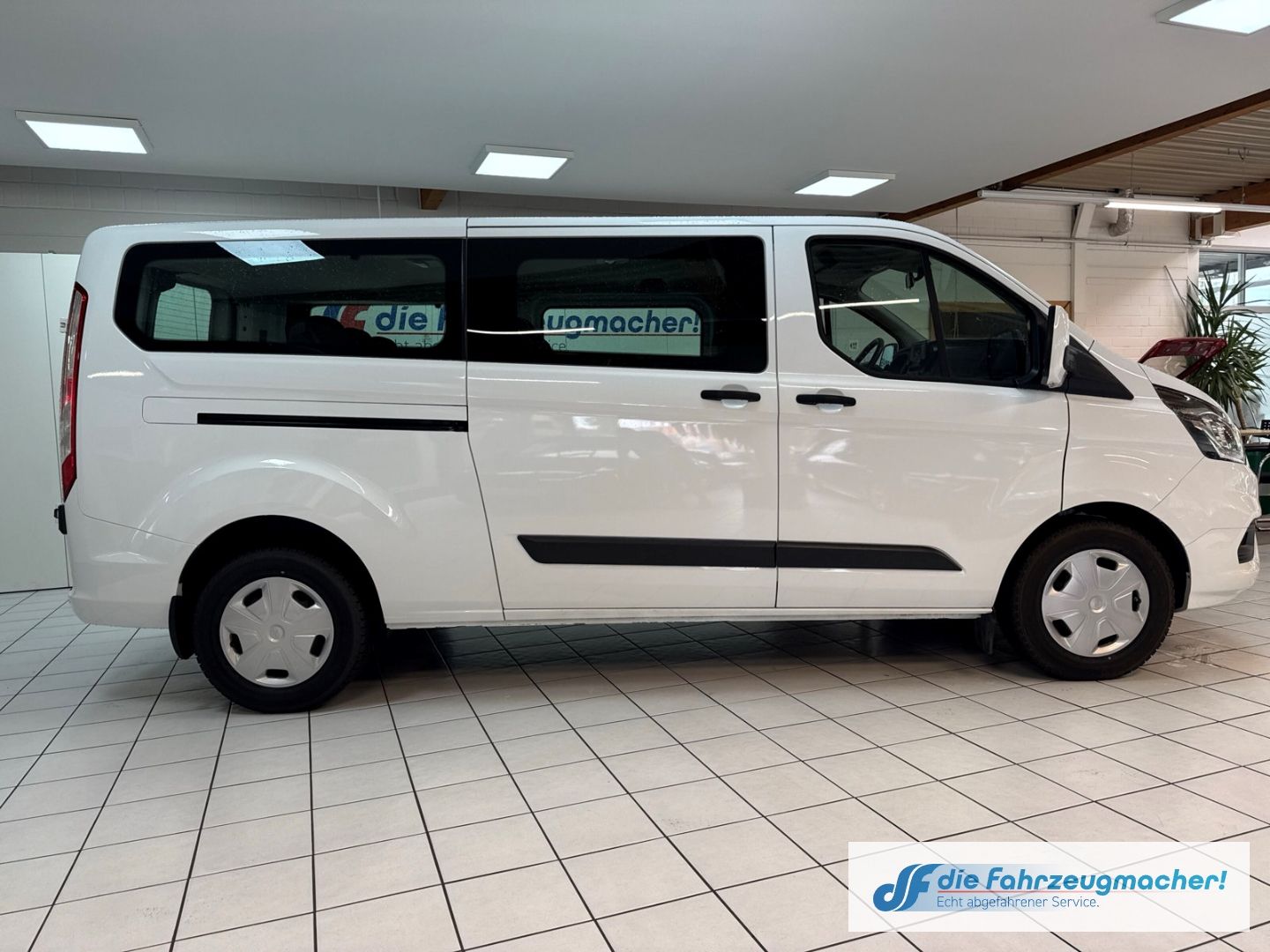 Fahrzeugabbildung Ford Transit Custom 320 L2 Trend 2.0 TDCi EU6d Dyn. K