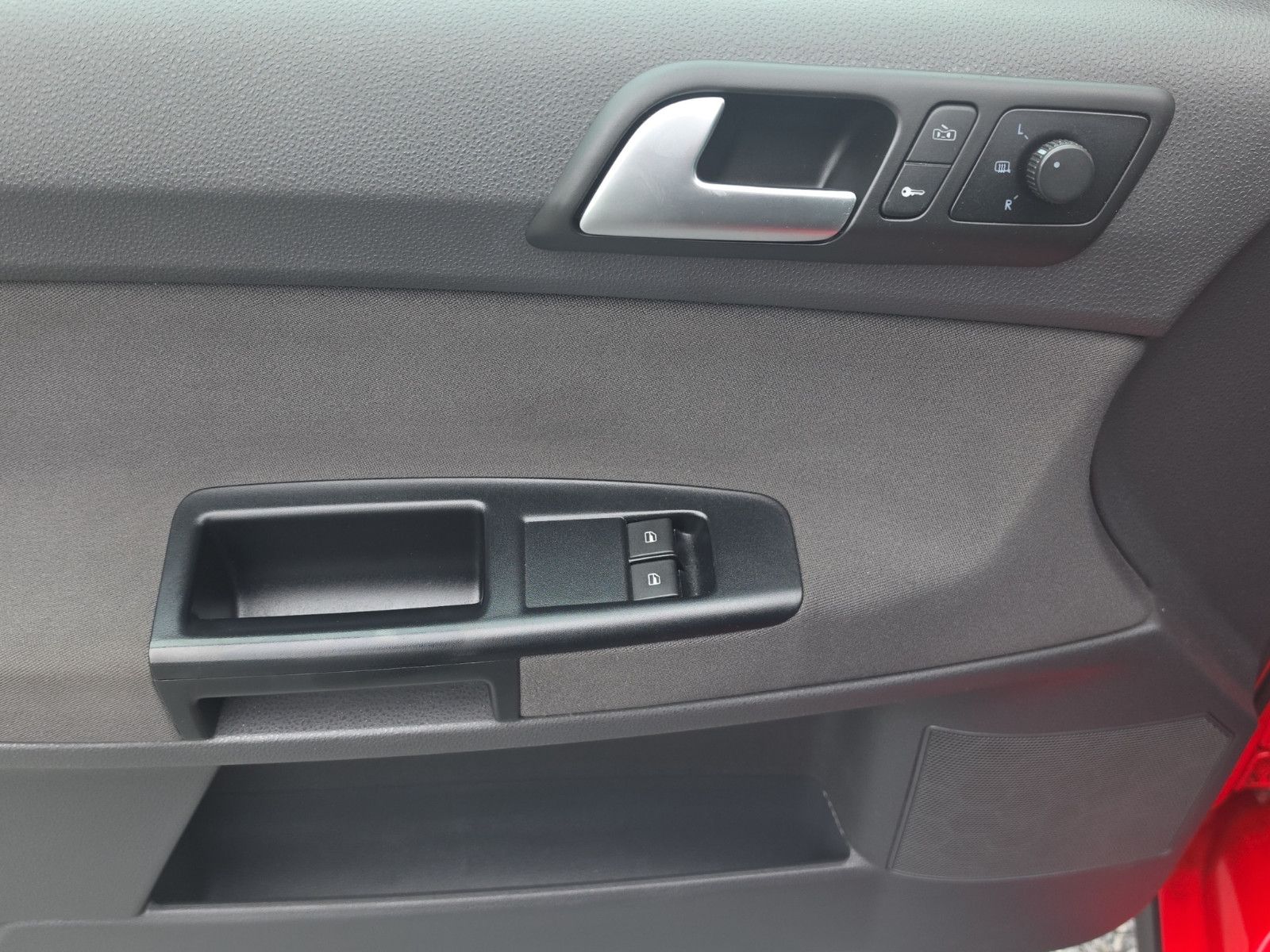 Fahrzeugabbildung Volkswagen Polo IV GTI TÜV SERVICE NEU