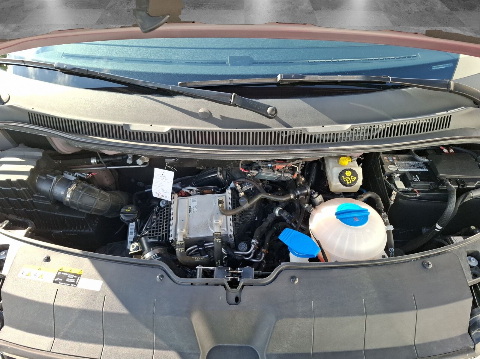 Fahrzeugabbildung Volkswagen T6 Multivan T6.1 TDI Gen Six 4M STH AHK LED Navi