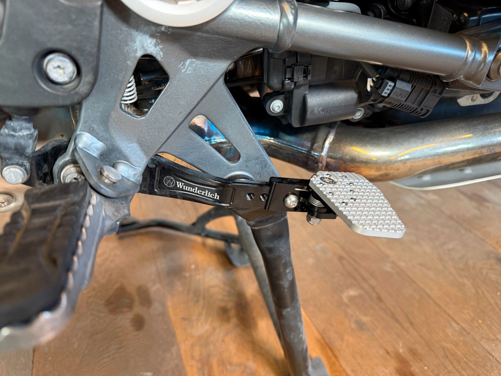 Fahrzeugabbildung BMW R 1250 GS Exclusive  inkl.  WESA -35mm tief