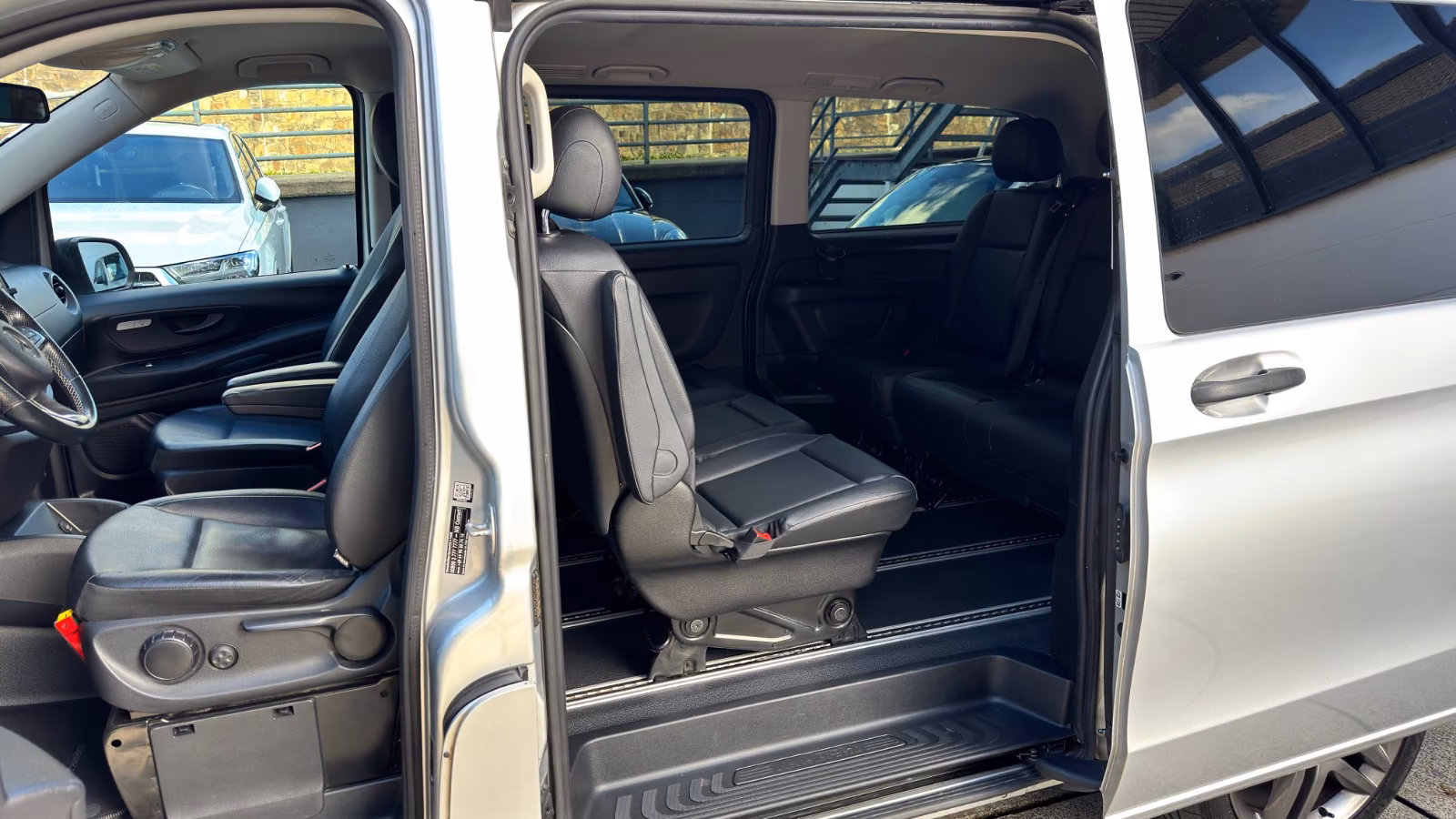 Mercedes-Benz Vito Tourer 119 CDI*Lang*8-Sitzer*2XSchiebetür*