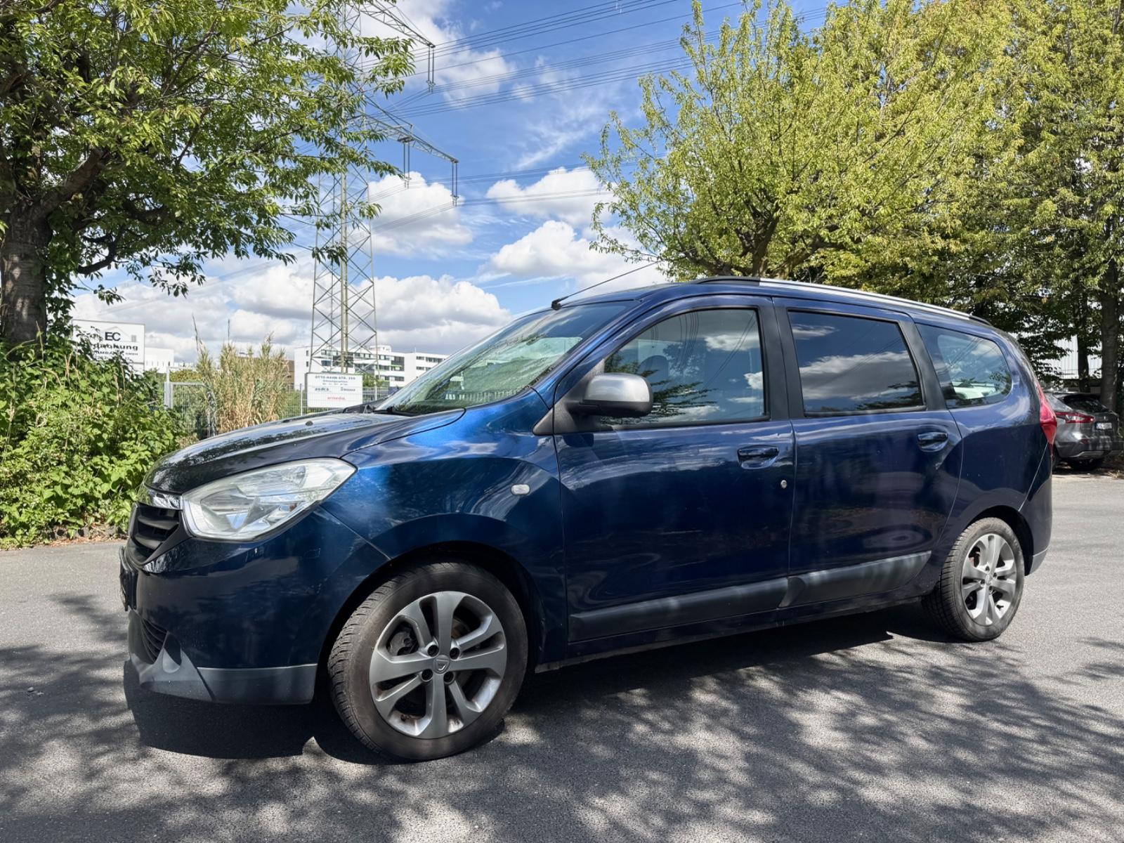 Dacia Lodgy 2015 — interior