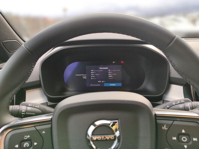 VOLVO XC 40 (Bild 15 von Array)
