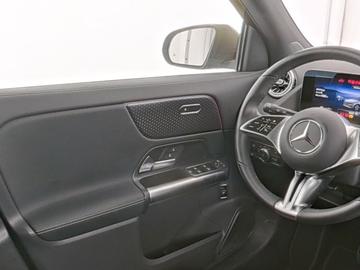 2025 Mercedes-BENZ EQA 照片 10