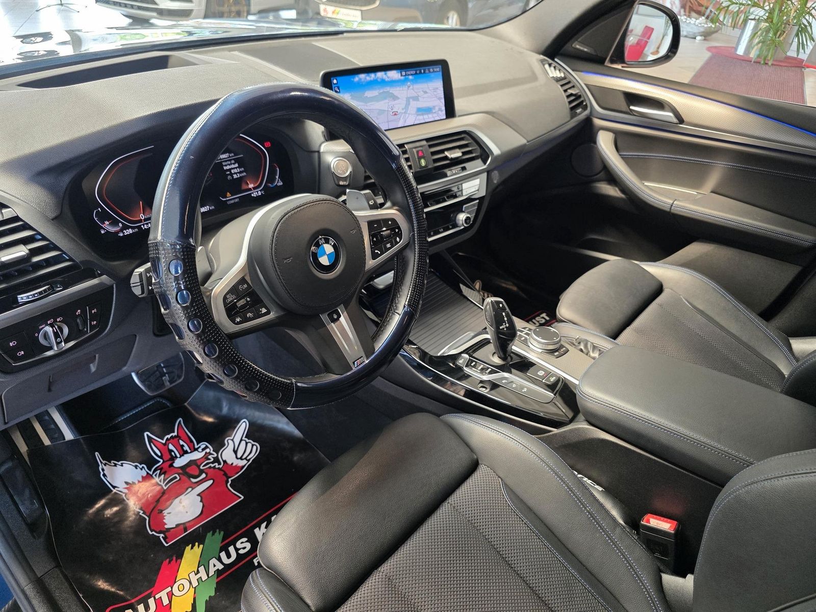 Fahrzeugabbildung BMW X3 xDrive 30i M Sport Shadow/HuD/Harman/StHz/Ahk