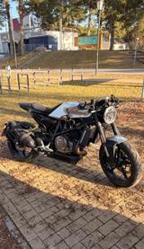 Husqvarna 701 Vitpilen  - Offers