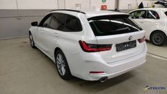 Fahrzeugabbildung BMW 320d xDrive Touring Navi LED SiHz PDC Tempo DAB
