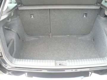 Bild 14 Skoda Kamiq Selection DSG SHZ PDC v+h Kamera ALU LED