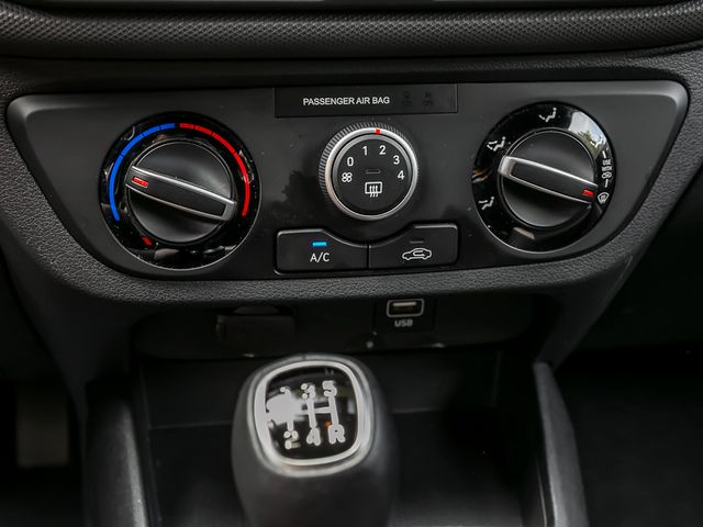 Hyundai i10 1.0 Connect & Go Spurhalteassistent Kamera