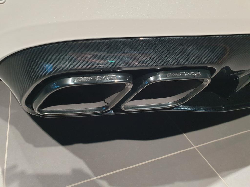 Mercedes-Benz C 63 AMG