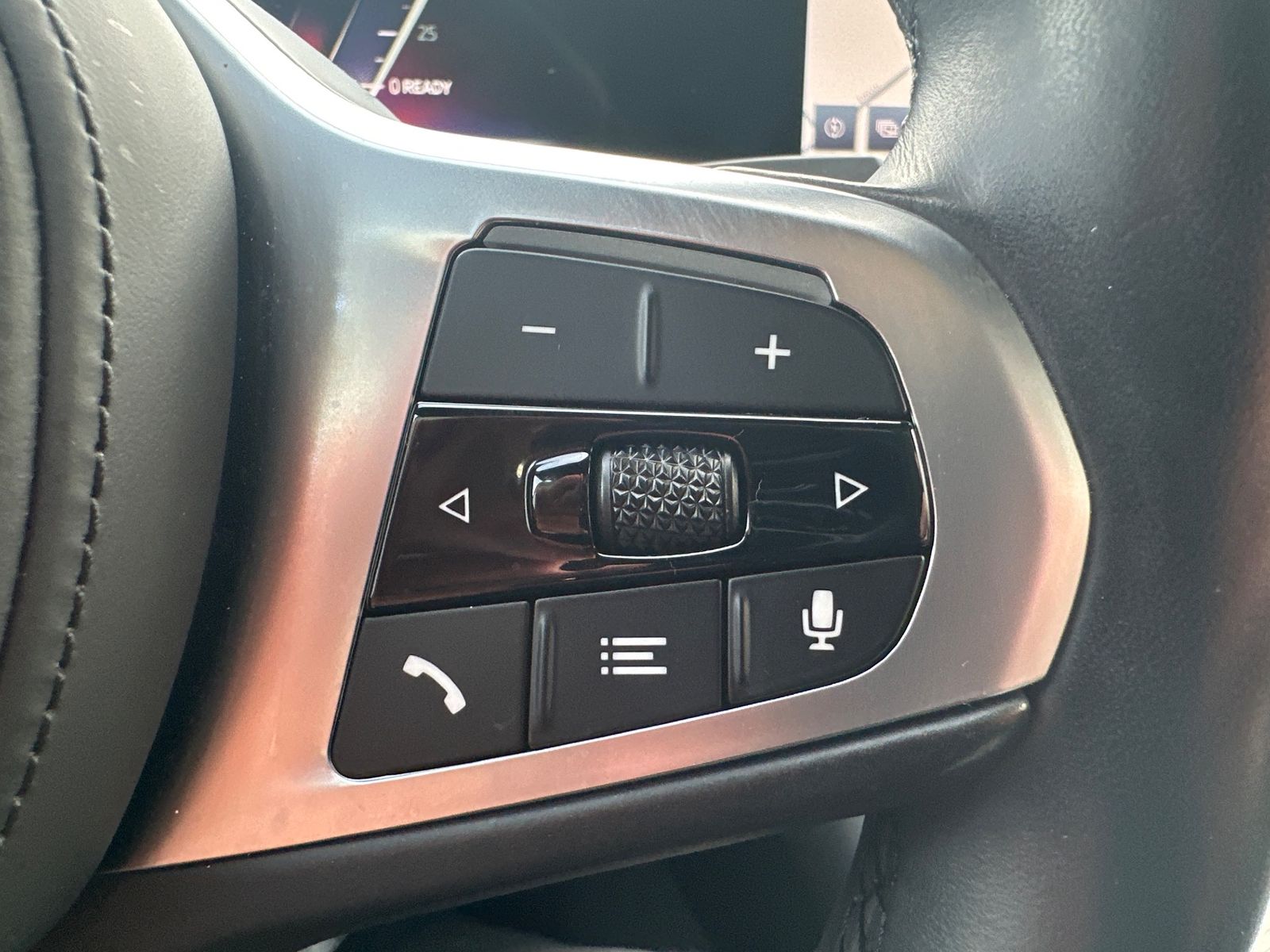 Fahrzeugabbildung BMW i4 GC eDrive40 M-Sport NAV+LED+GLASDACH+ACC+VC