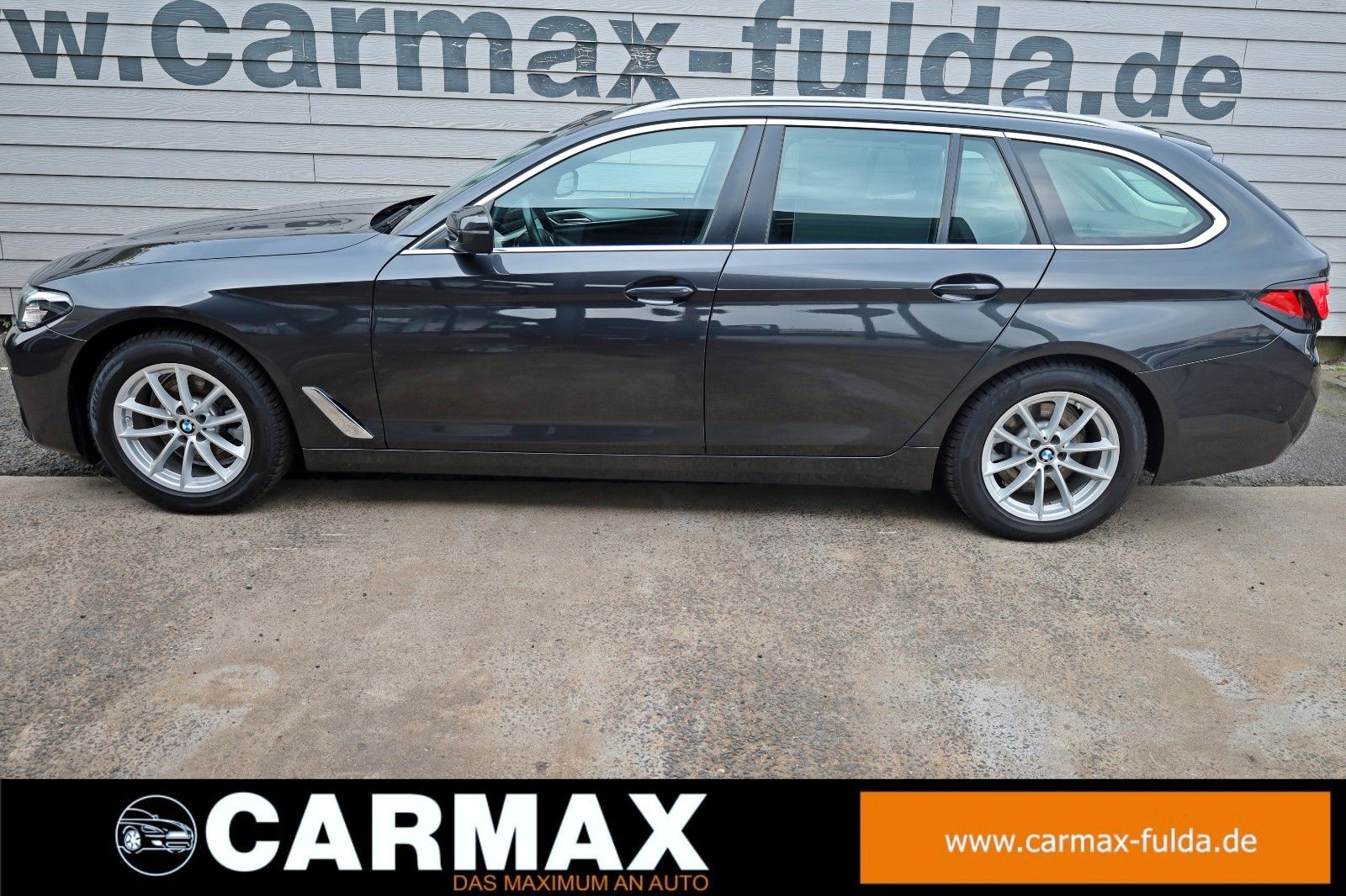 Fahrzeugabbildung BMW 520 d xDrive,Leder,Navi,LED,SH,Kamera,DAB,AHK