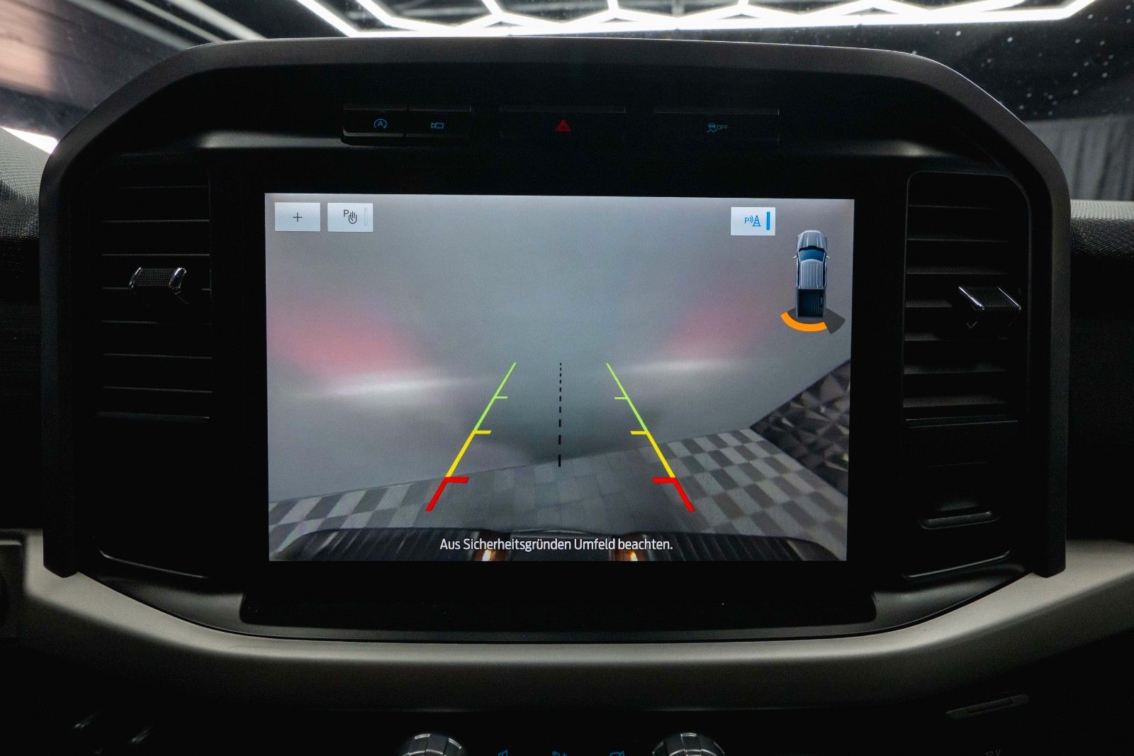 Fahrzeugabbildung Ford F150 5.0L V8 4x4 Offroad SuperCrew RAPTOR 19%