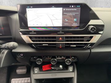 Citroën C4 Max 130 EAT8 Kam.+KeyLess+LED+Navi+SHZ