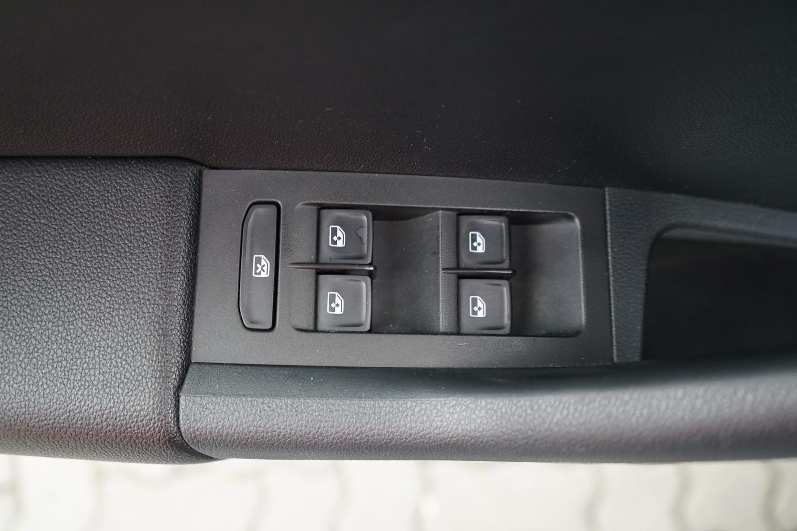 Skoda Octavia Combi 1.0 TSI Tour LED SmartLink Sitzhei, миниатюра 24