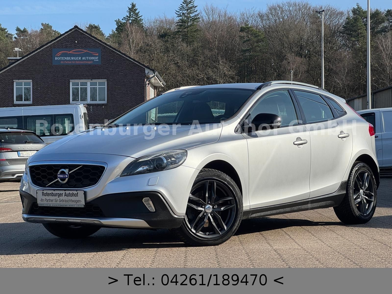 VOLVO V40 CC