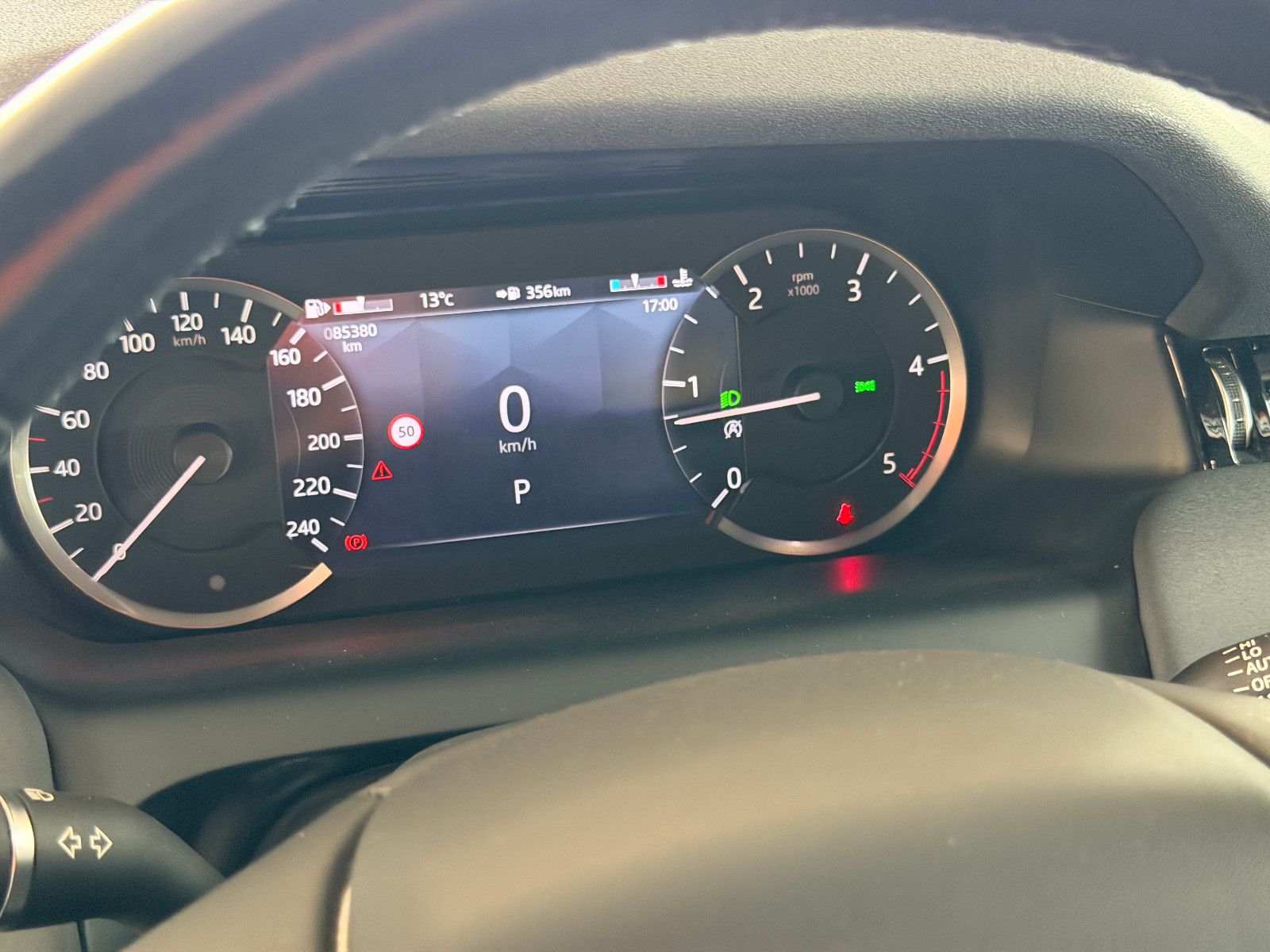 Fahrzeugabbildung Land Rover Discovery Sport AWD D200/360''KAM/LEDER/PANORAMA