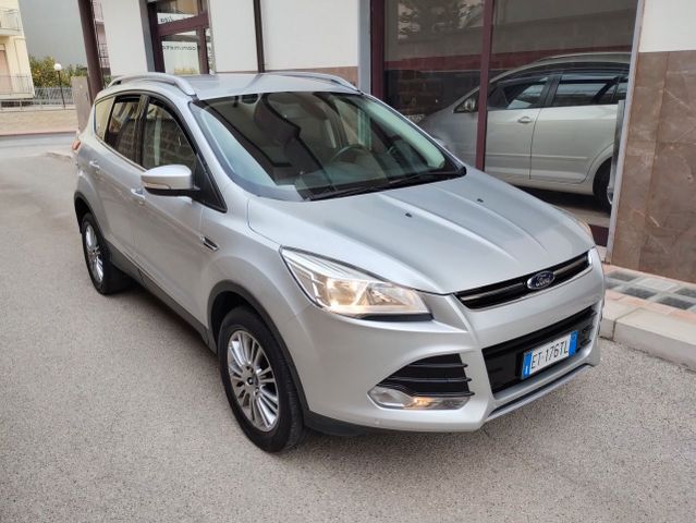 Ford Kuga 2.0 TDCI 140 CV 4WD Powershift Titaniu