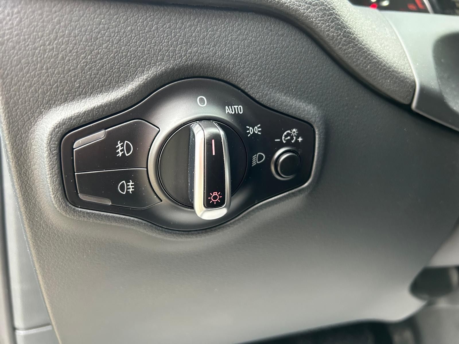 Fahrzeugabbildung Audi Q5 2.0 TDI quattro°190 PS°S Line°AHK°Standheizun