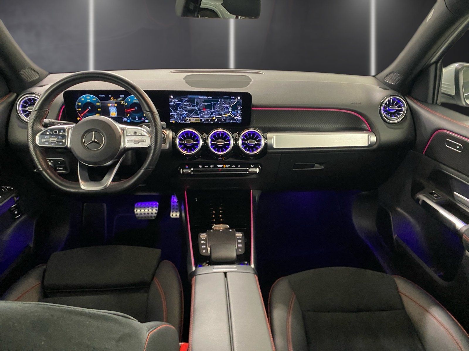 Fahrzeugabbildung Mercedes-Benz GLB 250 4M AMG*AHK*MultiBeam*Kamera*Easy-Pack*