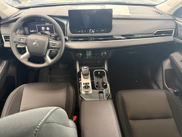 Mitsubishi Plug-in Hybrid Outlander - Bild 13