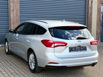 Ford Focus - 11