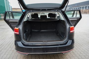 Volkswagen Passat Variant - 11