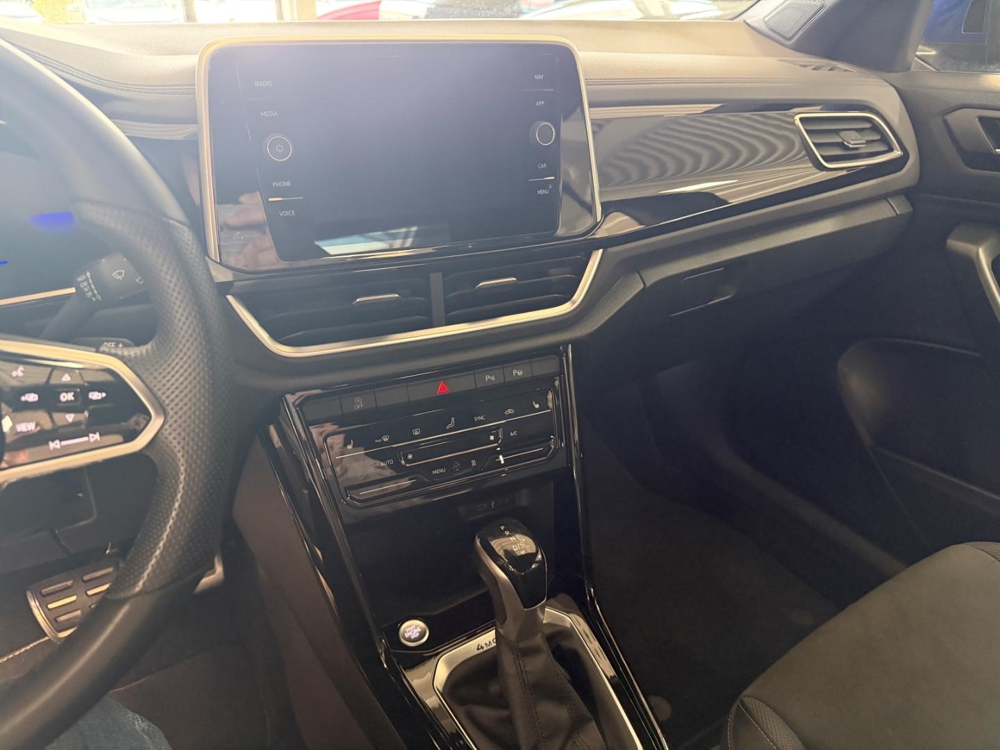 Volkswagen T-Roc R-Line 4Motion Sportpaket StandHZG Navi LE