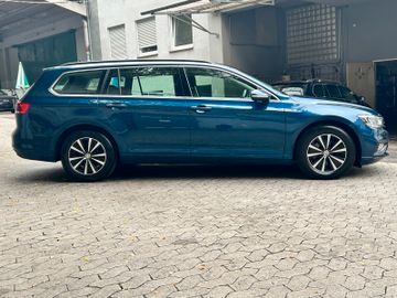 Volkswagen Passat Variant - 6