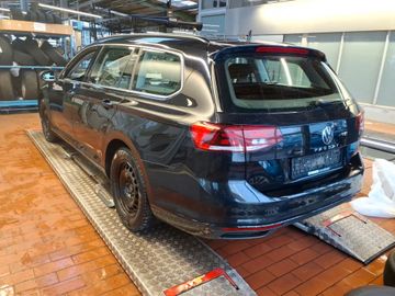Volkswagen Passat Variant - 3