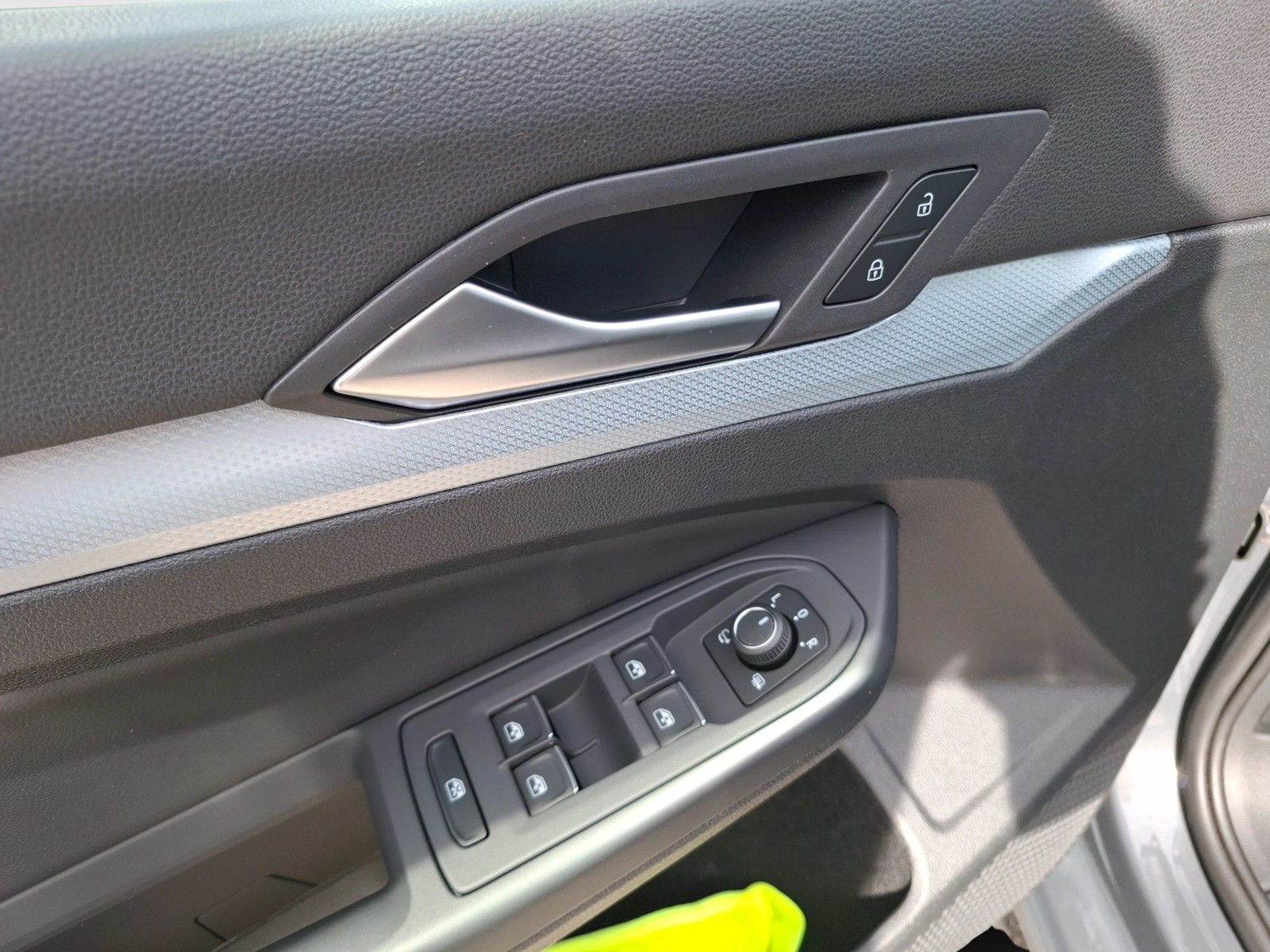 Fahrzeugabbildung Volkswagen Golf VIII Variant TSI Goal LED Navi AID ACC RFK