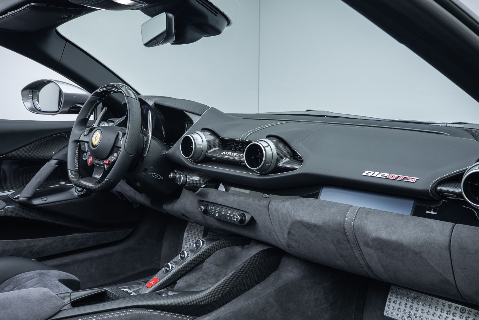 Fahrzeugabbildung Ferrari 812 GTS TAILOR MADE/CARBON/LIFT/STRIPE/TOP