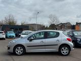 Peugeot 207 Urban Move 1.4l Pano/Klima/HU neu - Peugeot 207 mit Benzin-Antrieb: Limousine, Schaltgetriebe