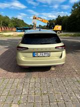 Skoda Superb 1.5 TSI mHEV DSG L&K Combi/ AHK / 8 Fach  - Skoda Superb: Gelb