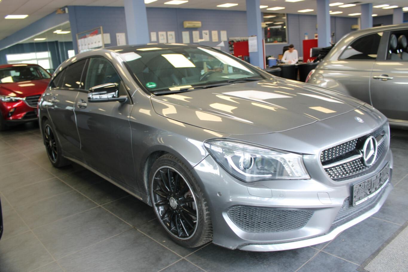 Mercedes-Benz CLA 200 Shooting Brake 7G-DCT AMG Line