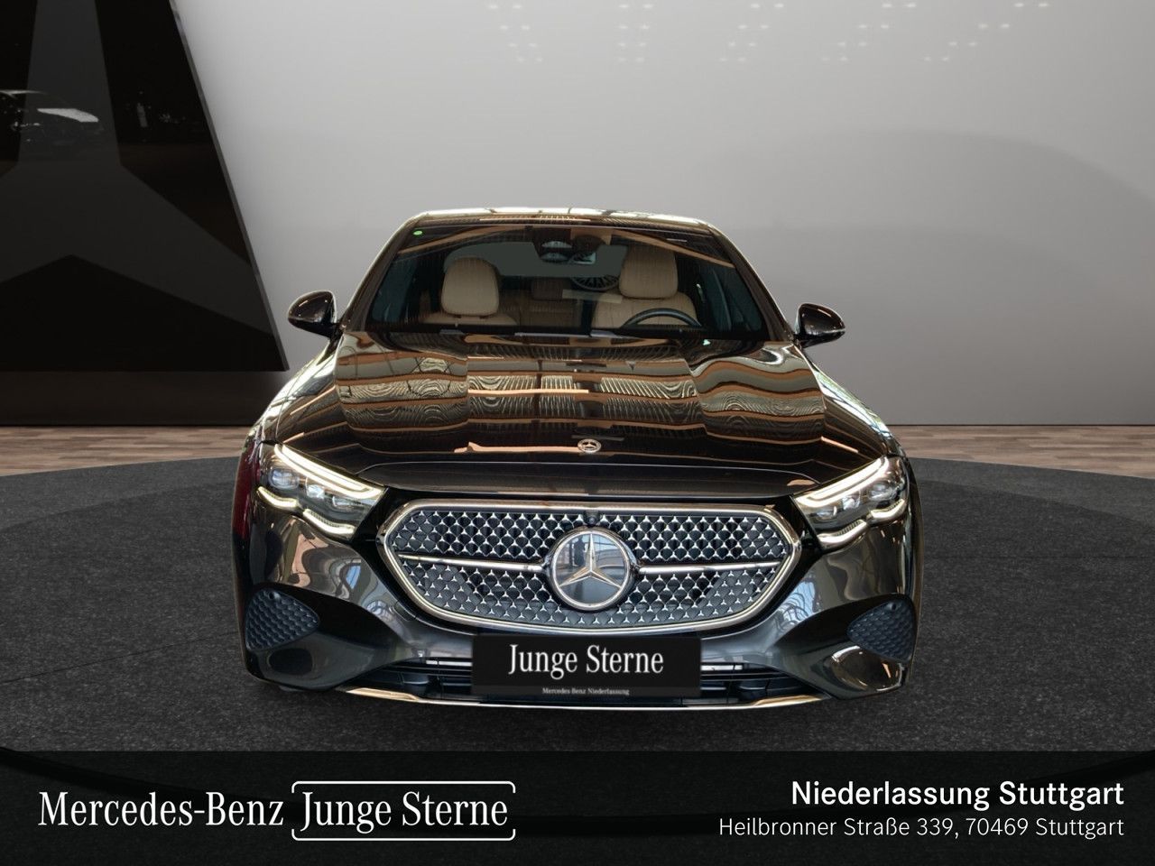 Mercedes-Benz E 220 d Avantgarde Adv. PANO AHK DIGI 360° foto 3