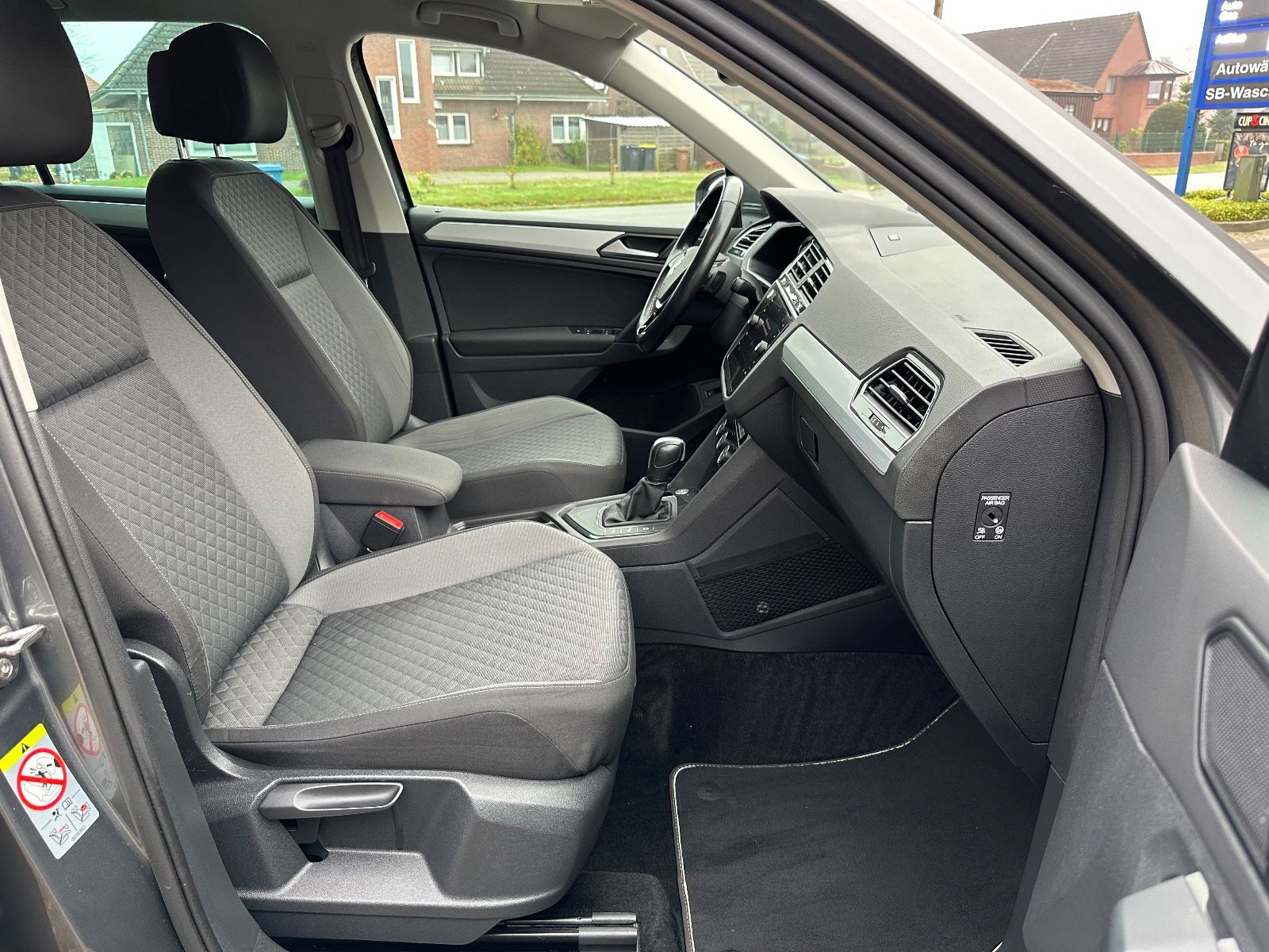 Fahrzeugabbildung Volkswagen Tiguan 1.5 TSI Comfortline DSG AHK/ACC/LED/Navi