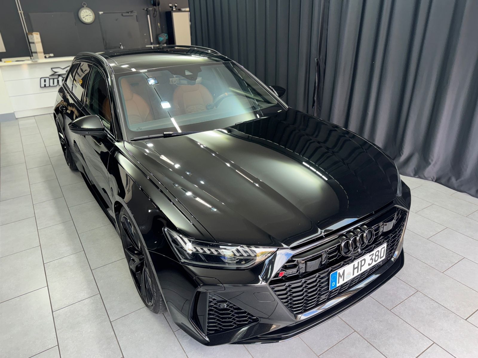 Fahrzeugabbildung Audi RS6 Avant 4.0 TFSI quattro|PANO|MATRIX|ACC|VOLL