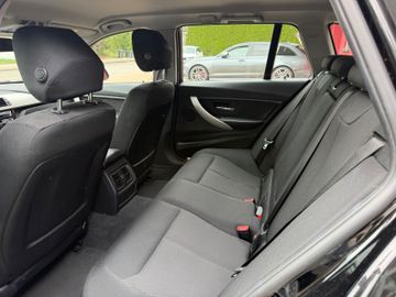 BMW 318 - 12