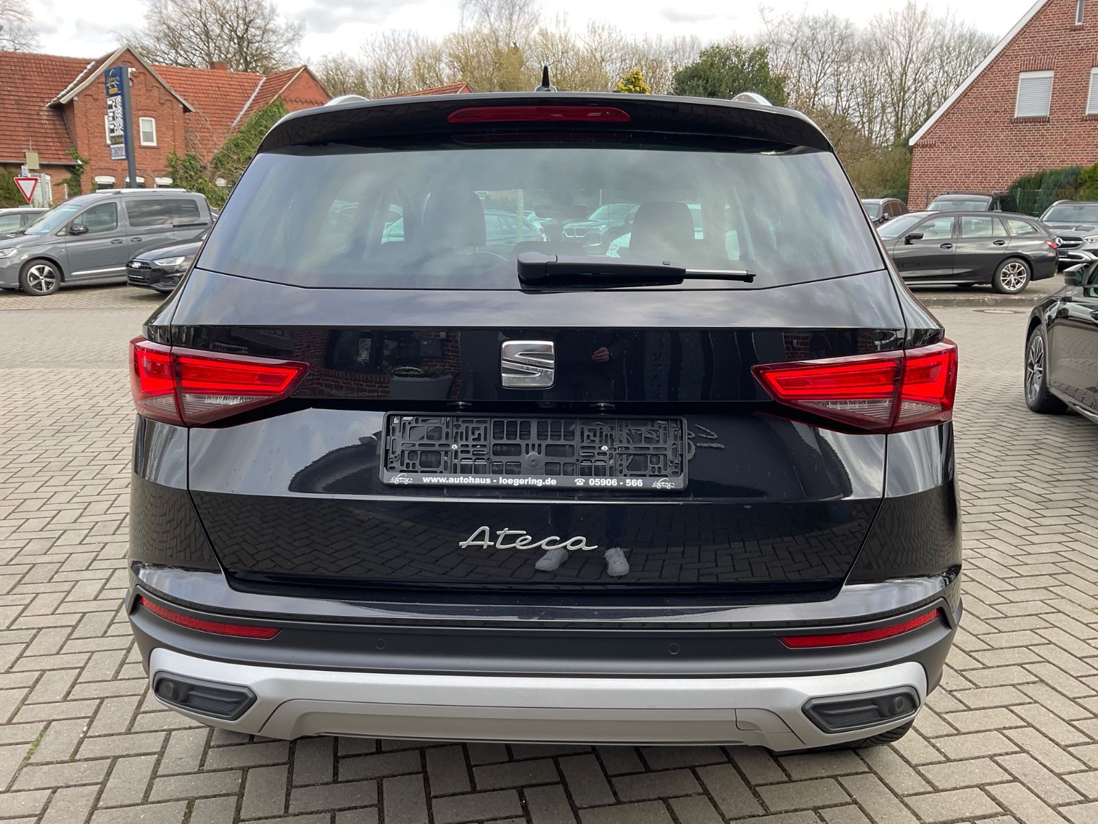 Fahrzeugabbildung SEAT Ateca 1.5 TSI Xperience DSG,Kamera,Navi,LED