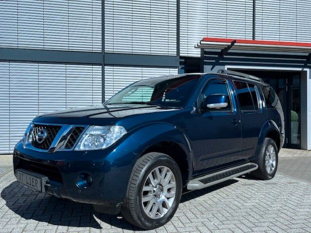 Nissan Pathfinder 2.5 dCi LE